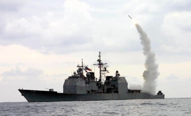 Setelah Patriot, Trump Pertimbangkan Kirim Rudal Tomahawk ke Ukraina