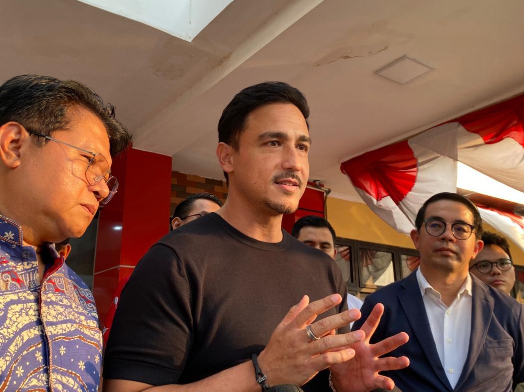 Geram Difitnah, Hamish Daud Laporkan 5 Akun Medsos ke Polisi!