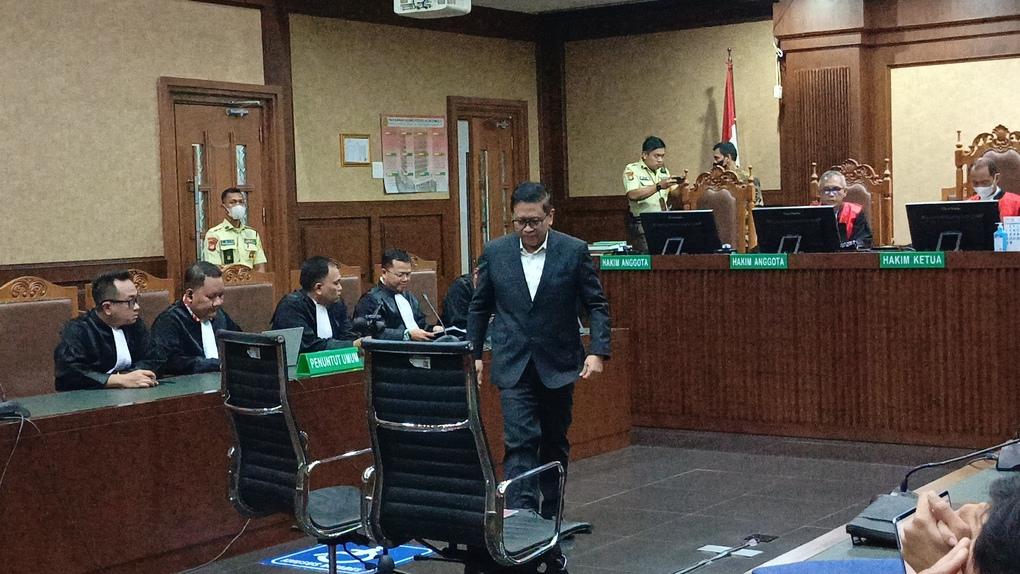 Hasto Bacakan Duplik: Tak Ditemukannya Harun Masiku Bukan Kesalahan Terdakwa