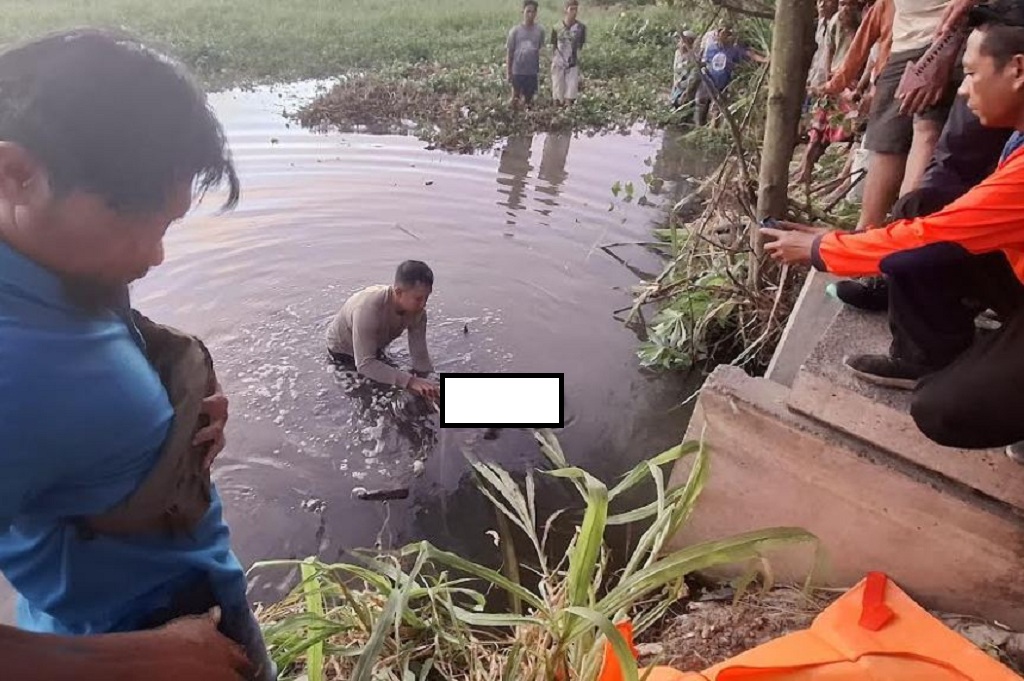 Lombok Tengah Geger, Mayat Pria Ditemukan Mengapung di Sungai Kemulah