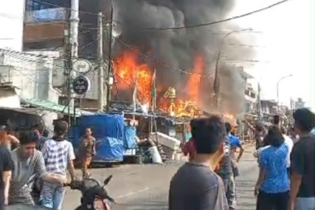Kebakaran Warteg di Penjaringan Jakut, 1 Orang Dilaporkan Tewas