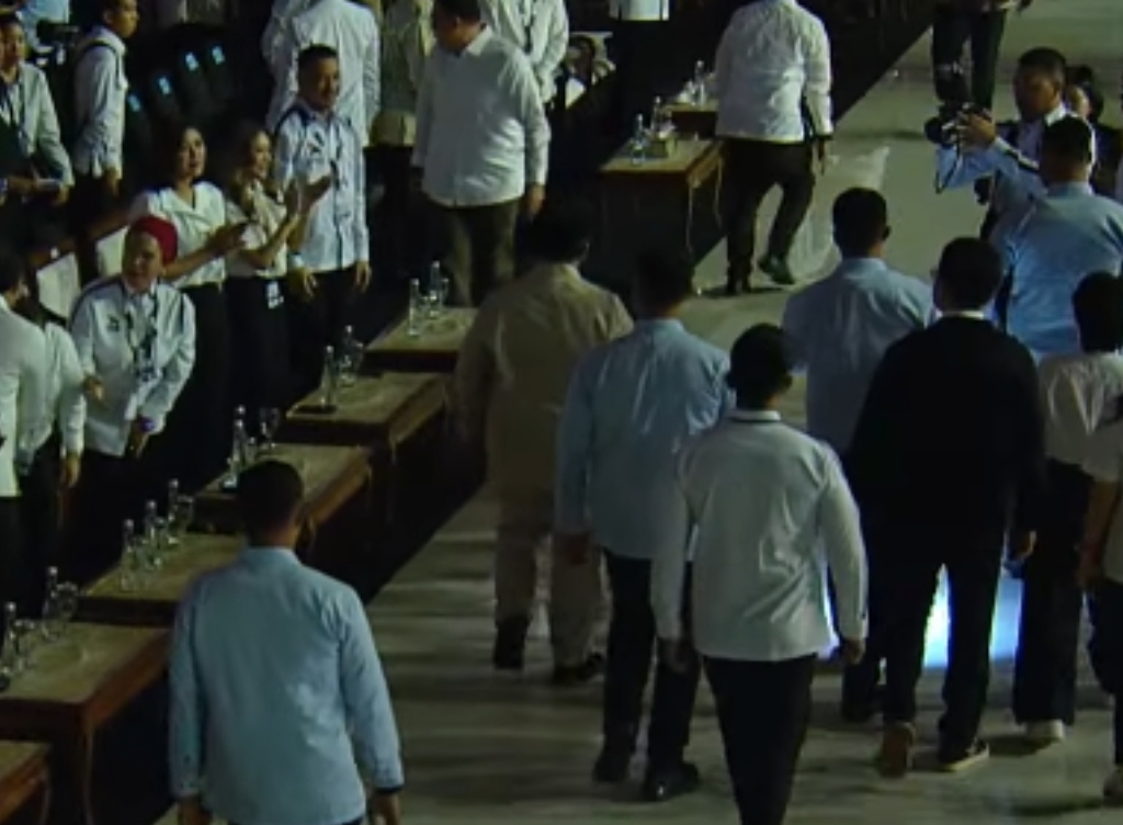 Prabowo Disambut Yel-Yel Dukungan Dua Periode saat Tiba di Kongres PSI
