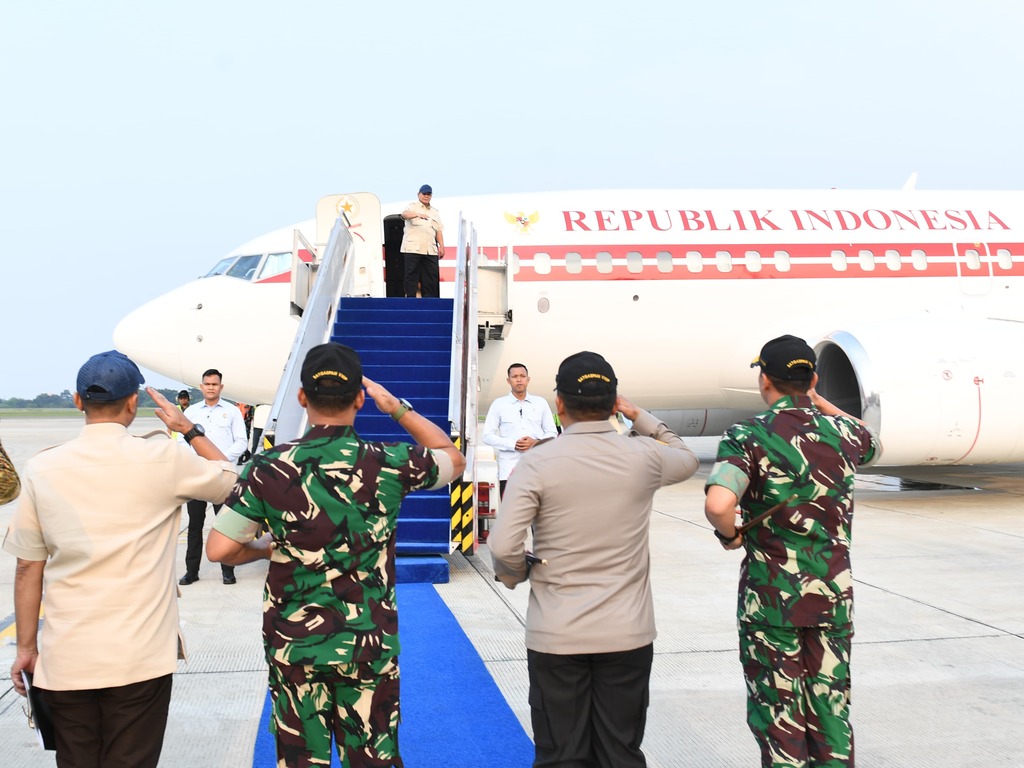 Terbang ke Solo, Prabowo akan Hadiri Kongres PSI Malam Ini