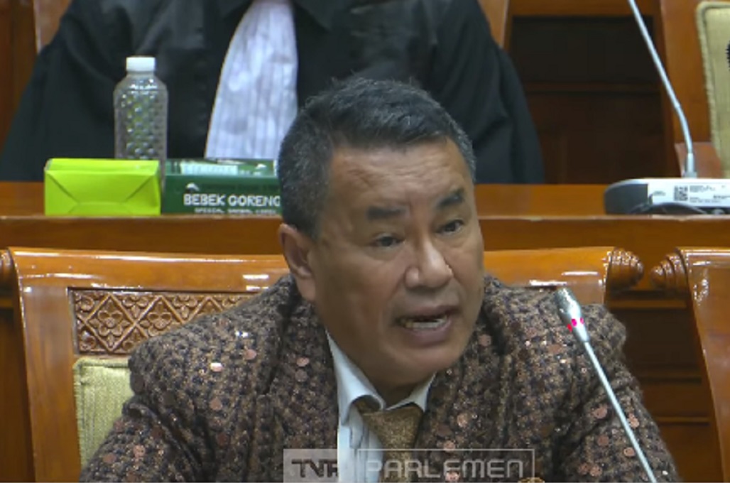 Hotman Soroti Jokowi Diperiksa: Pengacara Duduk di Belakang, Sangat Menyedihkan!