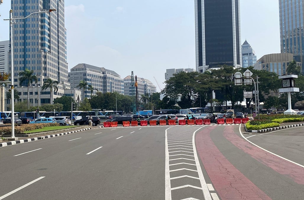 Demo Ojol Hari Ini, Jalan Medan Merdeka Selatan Arah Monas Ditutup