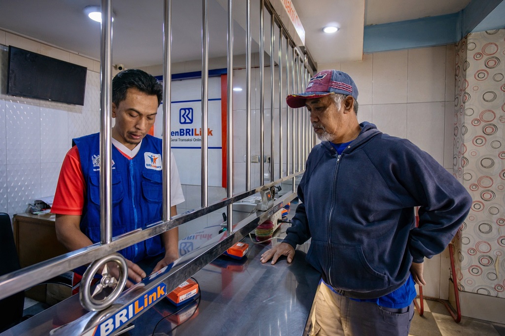 1,22 Juta Agen di 67.000 Desa, AgenBRILink Makin Diandalkan Masyarakat