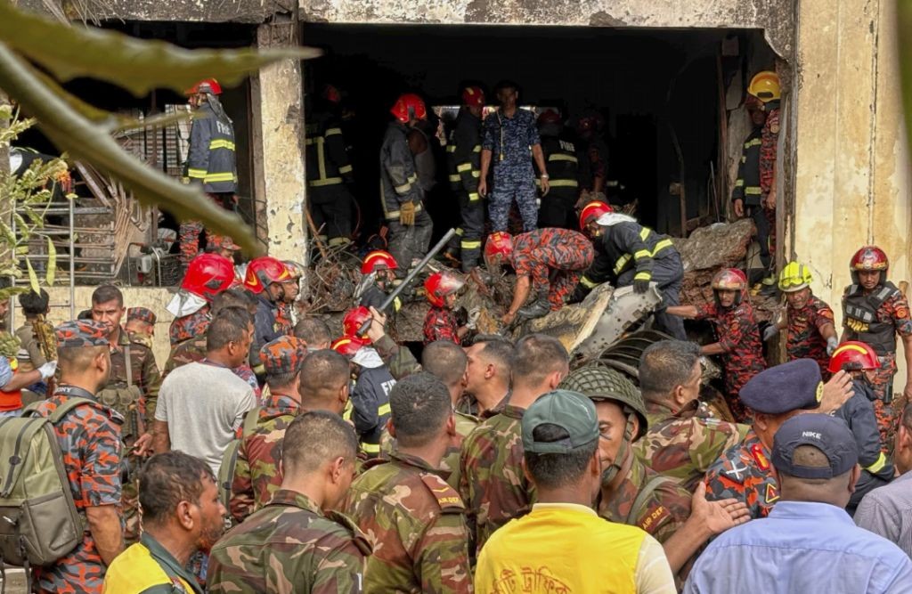 Jet Tempur Jatuh Timpa Sekolah, Korban Tewas Jadi 27 Orang dan 88 Luka
