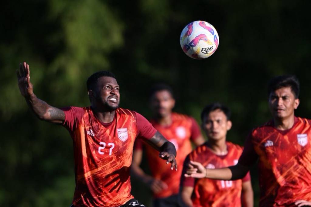 Borneo FC Fokus Tajamkan Taktik dan Mental Pemain Muda Jelang Super League 2025