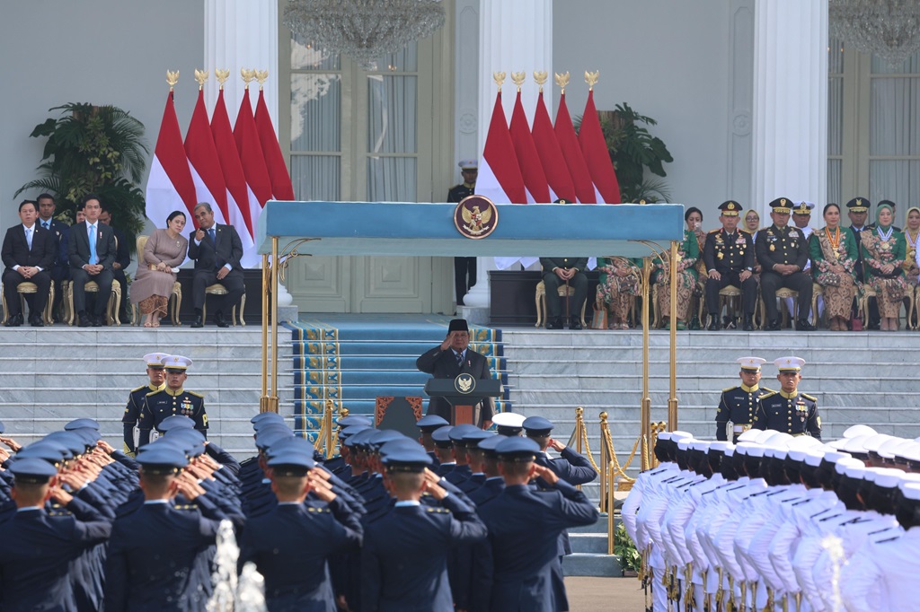 Prabowo ke Perwira TNI-Polri yang Dilantik: Bela Rakyat, Kau Anak Kandung Rakyat Indonesia!