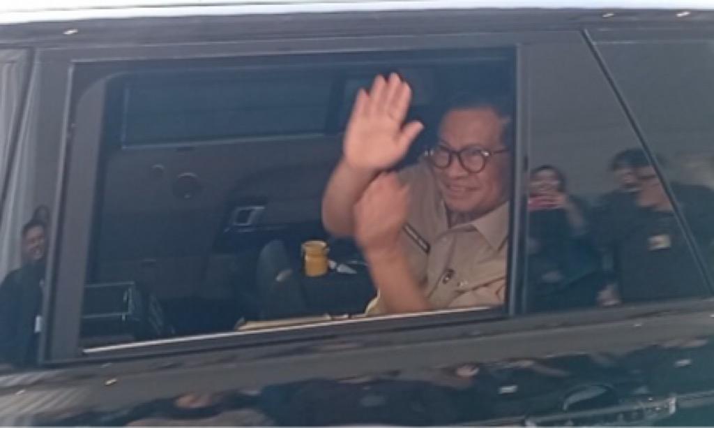 Pramono bakal Tangkap Pak Ogah yang Diduga Sabotase Lampu Merah Cawang