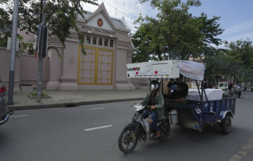 PM Kamboja Hun Manet Peringatkan Warganya Tak Serang Kedubes Thailand