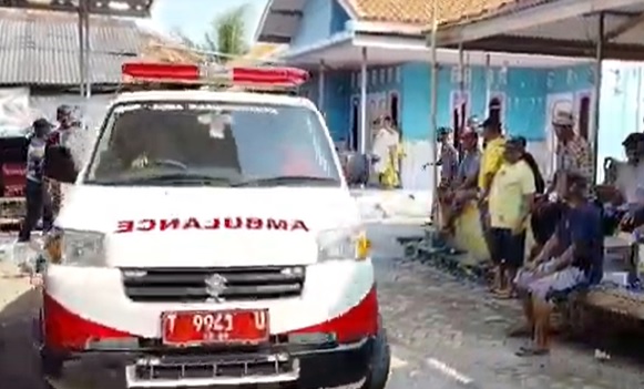 Tragis! Warga Subang Tewas Disengat Ratusan Tawon Vespa, Keluarga Histeris