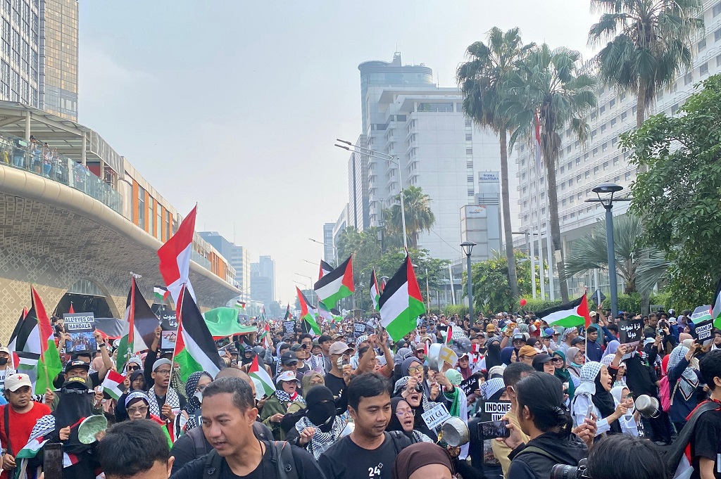 Aksi Bela Palestina Warnai CFD Jakarta, Massa Long March di Sudirman-Thamrin