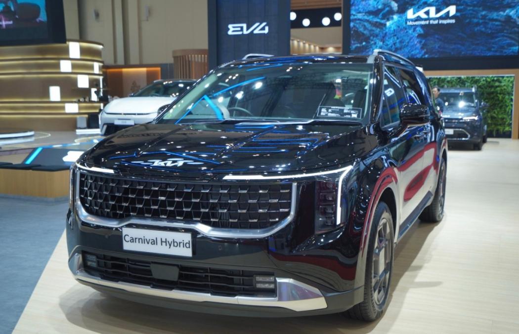 Kia Pamerkan 2 Mobil MPV Carnival Hybrid dan Carens, Intip Spesifikasi dan Harganya