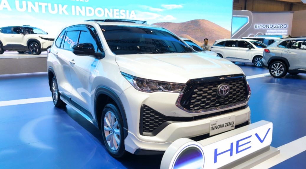 Bukan Listrik, Ignasius Jonan Sebut Mobil Hybrid Lebih Cocok di Indonesia