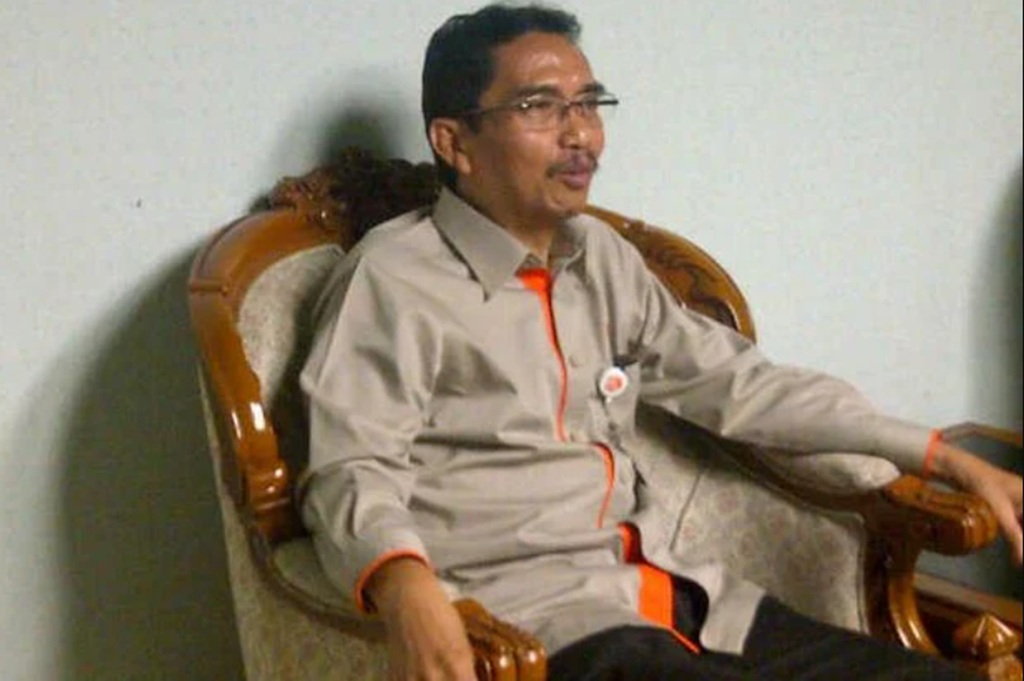 Profil Mustoha Iskandar, Teman Seangkatan yang Siap Bela Jokowi di Pengadilan