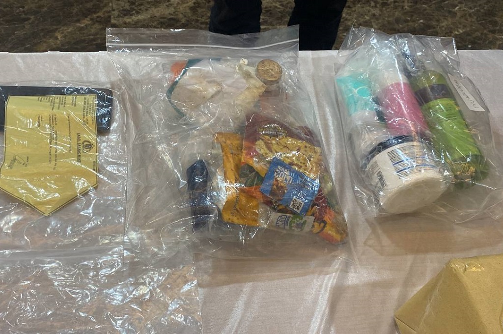 Penampakan Barang Bukti Kasus Arya Daru Diplomat Kemlu, Lakban hingga Kondom