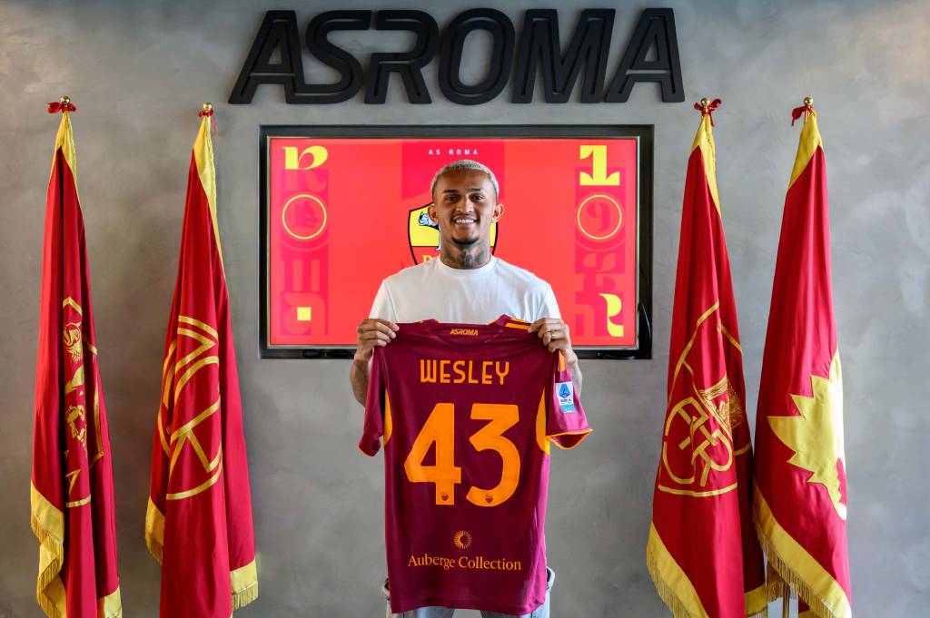 AS Roma Resmi Rekrut Wesley França dari Flamengo