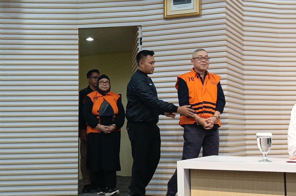 KPK Tahan 2 Eks Petinggi Pertamina terkait Kasus Pengadaan LNG