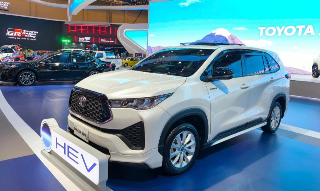 Toyota Bukukan 4.250 SPK Dalam 8 Hari GIIAS 2025, Kijang Innova Hybrid Jadi Kontributor Terbesar 