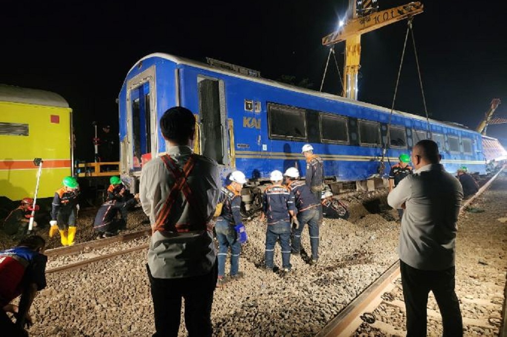 DJKA Investigasi Penyebab KA Argo Bromo Anggrek Anjlok di Subang
