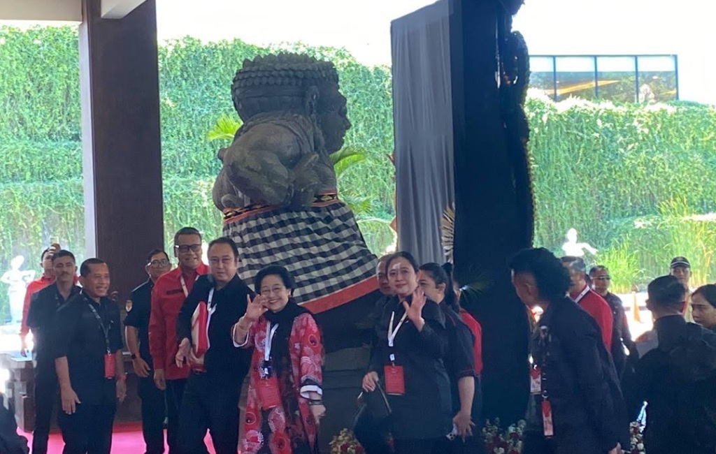 Megawati Hadiri Penutupan Kongres PDIP di Bali, Didampingi Prananda dan Puan