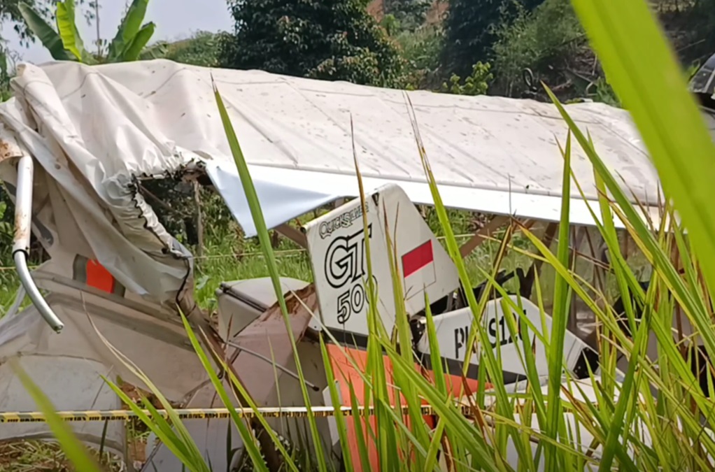 Pesawat Latih Jatuh Tewaskan 1 Orang di Bogor, TNI AU Investigasi