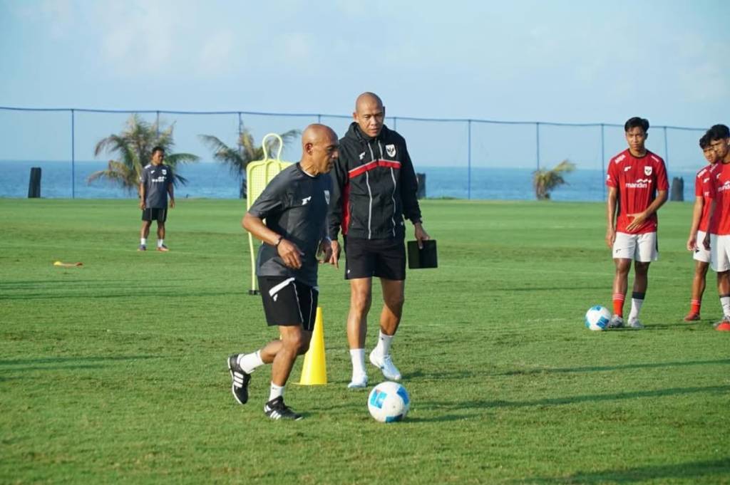 Simon Tahamata Turun Gunung! Beri Sentuhan Khusus di TC Timnas Indonesia U-17