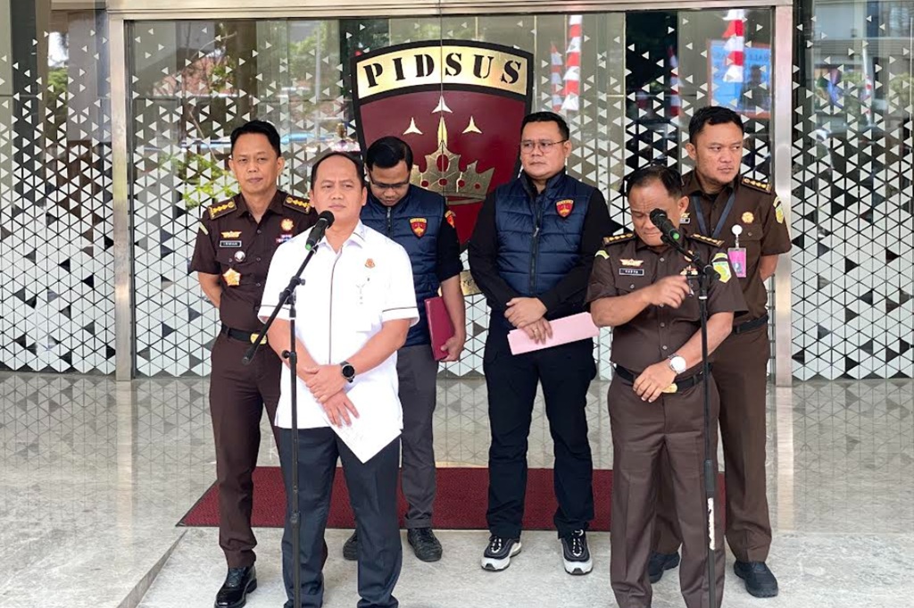 Tak Hanya Sita Mobil, Kejagung Telusuri Aset Riza Chalid di Luar Negeri