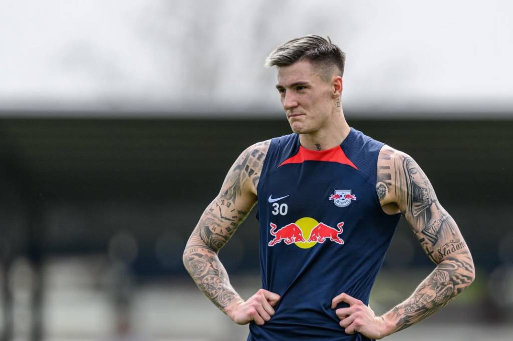 Newcastle Naikkan Tawaran untuk Benjamin Sesko, Manchester United Siapkan Langkah Balasan