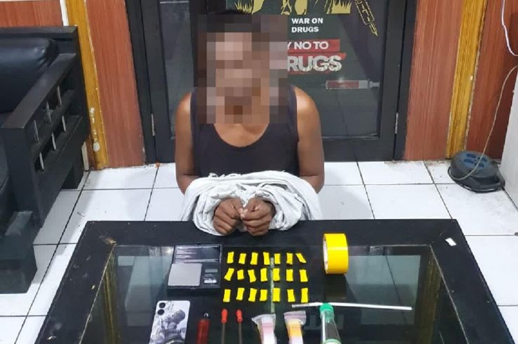 Gerebek Rumah di Cirebon, Polisi Tangkap Buruh Harian Simpan 21 Paket Sabu Siap Edar