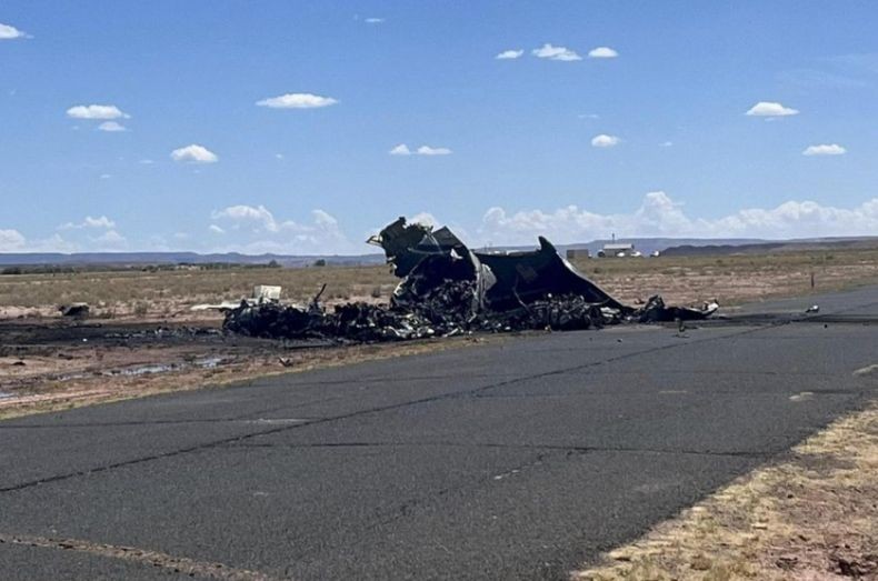 Pesawat Evakuasi Medis Jatuh dan Terbakar saat Mendarat, 4 Orang Tewas