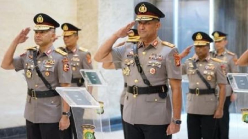 Kapolri Mutasi 61 Perwira, Termasuk Kapolda Banten dan Kabaharkam