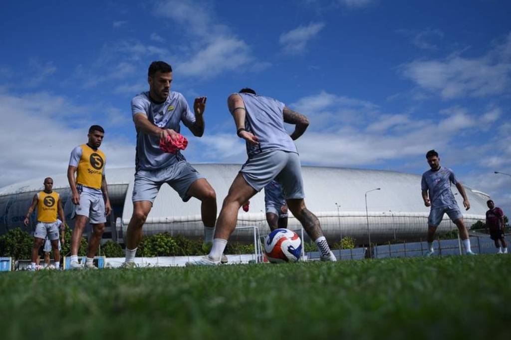 Kabar Buruk! Persib Kehilangan Dua Pemain Baru jelang Lawan Semen Padang 