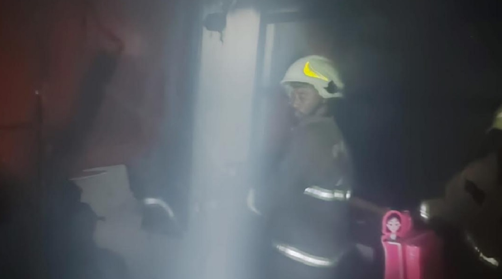 Kebakaran Kedai Kopi di Blok M Padam, Tak Ada Korban