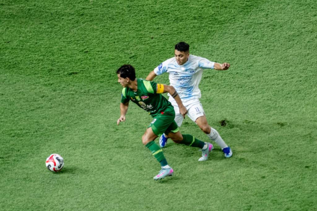 Hasil Super League: Dramatis! Persebaya Ditaklukkan PSIM Yogyakarta di Kandang Sendiri