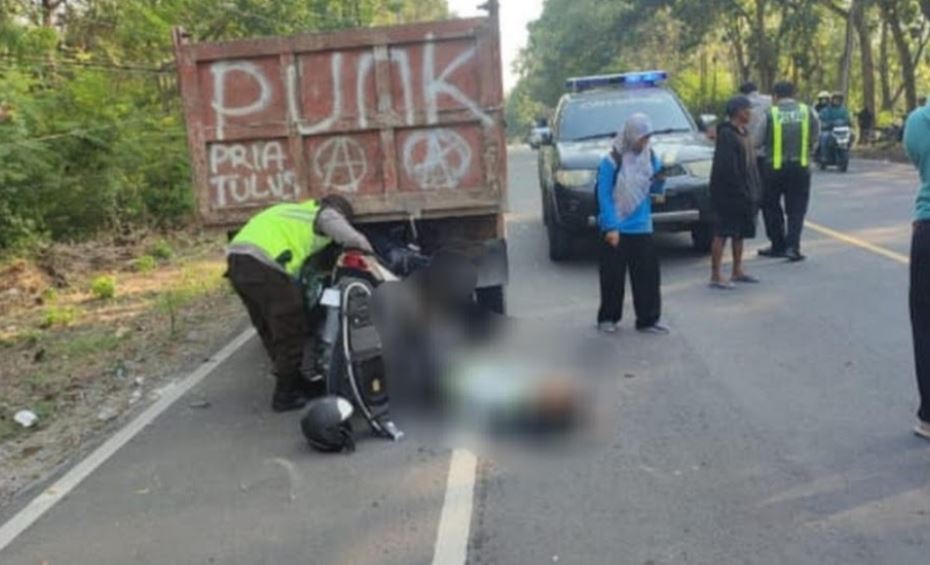 Horor Jalan Raya Bojonegoro-Ngawi, Sehari 3 Pemotor Tewas usai Tabrak Truk Parkir