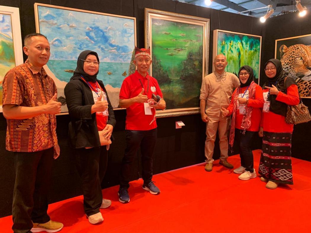 80 Pelukis Rayakan HUT ke-80 RI Lewat Karya yang Membakar Semangat!