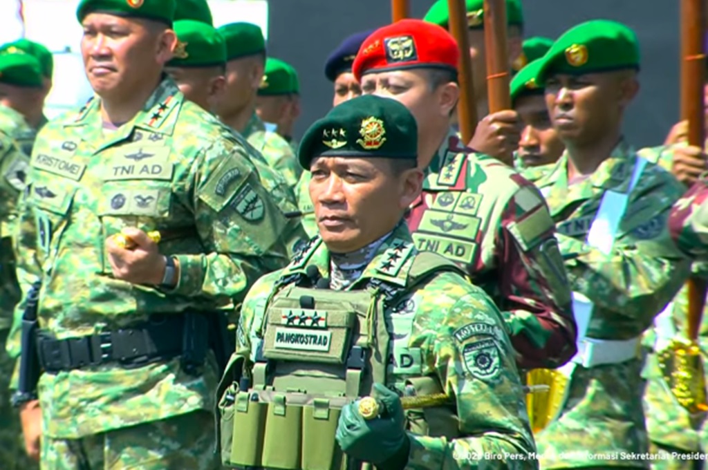 Prabowo Puji Pangkostrad Komandan Upacara di Batujajar: Letjen Pimpin dari Depan!