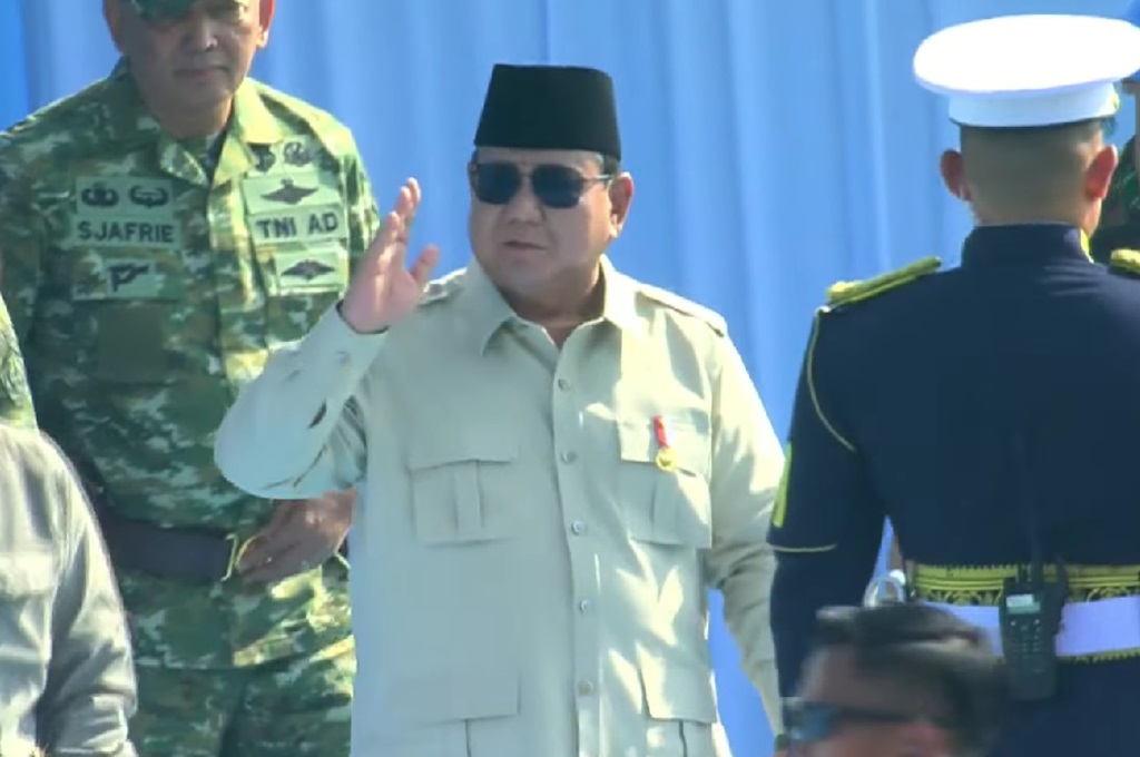 Prabowo Tiba di Batujajar Hadiri Upacara Gelar Pasukan Kehormatan Militer