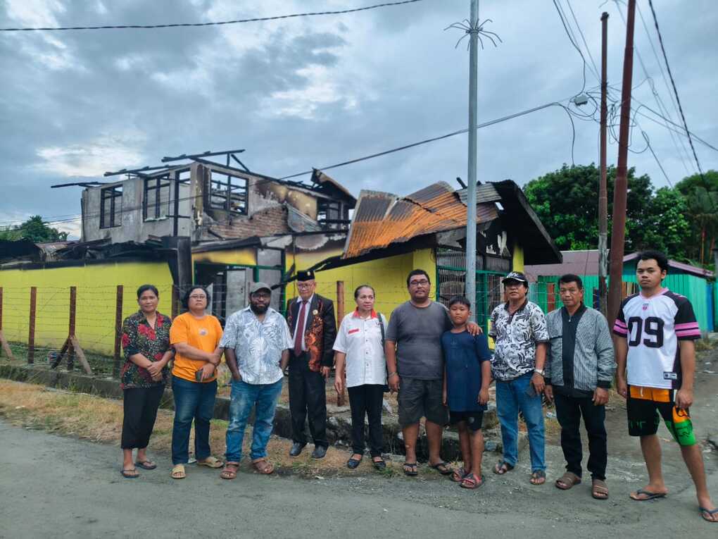Peduli Konstituen, Anggota DPRK Nabire dari Partai Perindo Musa Mallisa Beri Bantuan ke Korban Kebakaran