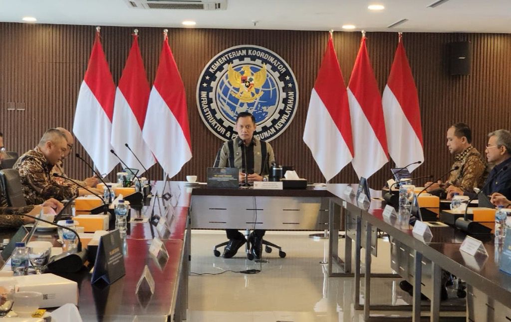 AHY Dapat Tugas Khusus dari Prabowo: Kawal Pembangunan Kereta Cepat Jakarta-Surabaya
