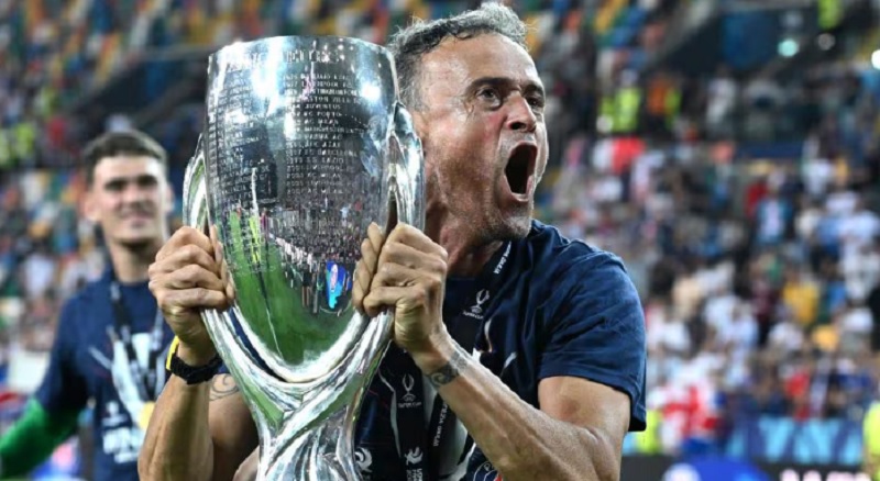 Luis Enrique Akui Tottenham Lebih Layak Juara Piala Super Eropa 2025