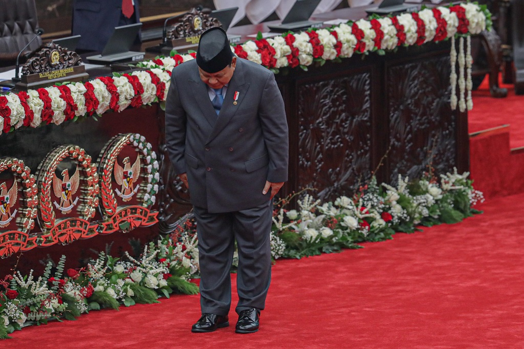 Momen Prabowo Bungkukkan Badan ke Anggota MPR sebelum Pidato Kenegaraan