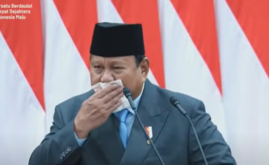 Prabowo Batuk-Batuk saat Pidato Nota Keuangan: Maaf, Tadi Pagi Agak Semangat