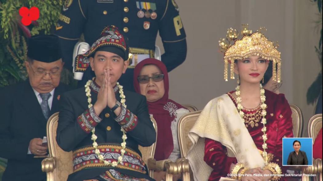 Wapres Gibran Kenakan Baju Adat Gayo Aceh, Selvi Busana Palembang