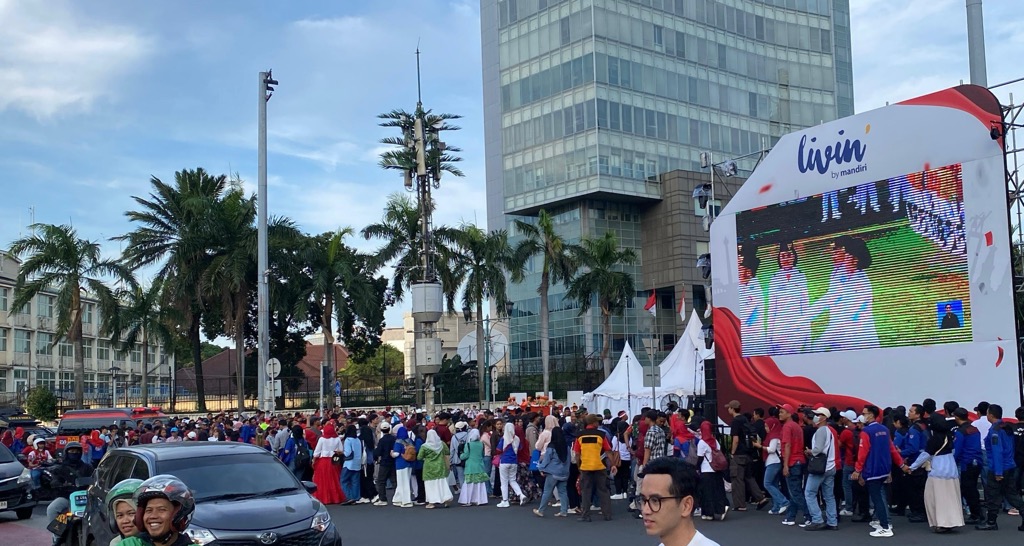 Lalin Sekitar Bundaran HI Macet jelang Karnaval HUT ke-80 RI