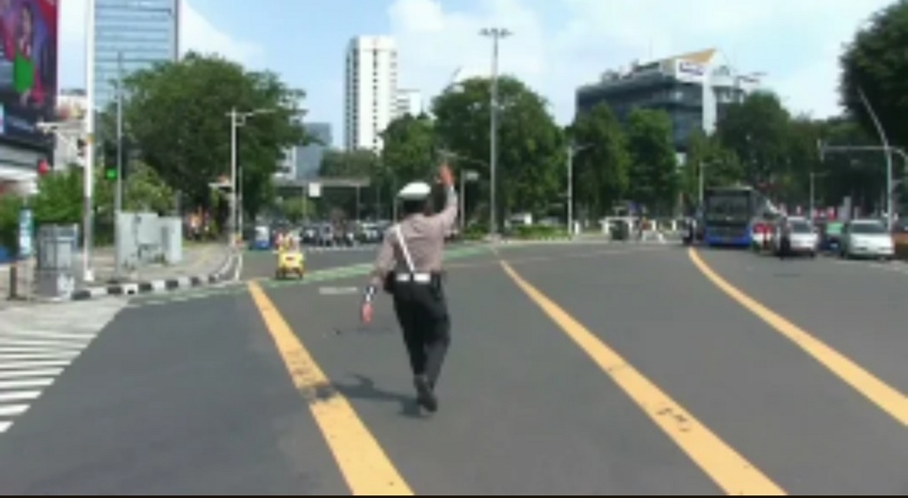 Momen Khidmat di Tugu Tani, Kendaraan Berhenti Serentak saat Detik-detik Proklamasi