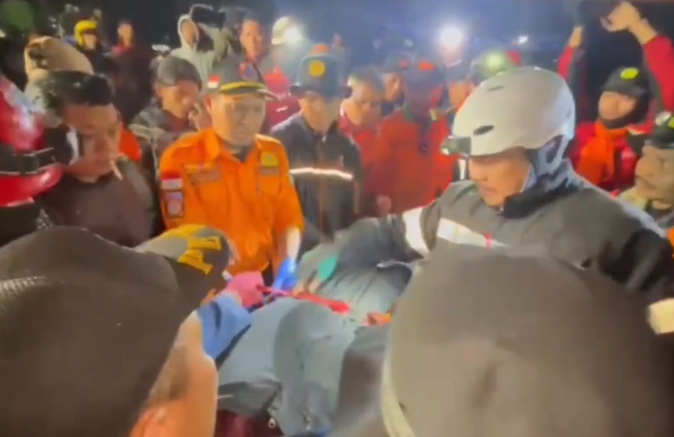 52 Pendaki Dievakuasi dari Gunung Bawakaraeng karena Hipotermia, 1 Tewas