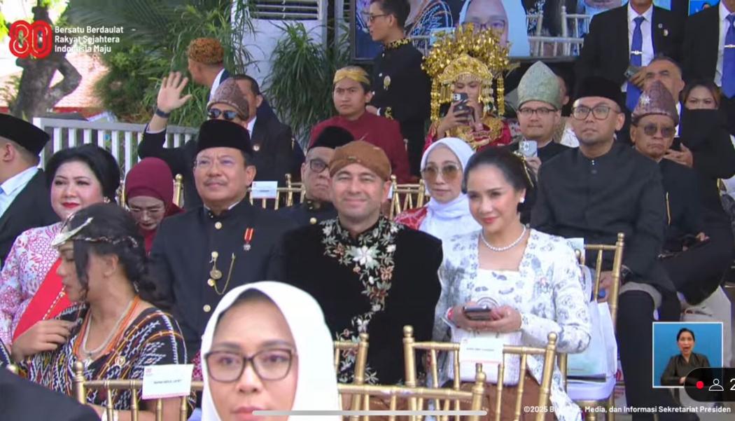 Raffi Ahmad dan Nagita Slavina Kompak Kenakan Baju Jawa di Upacara Peringatan HUT ke-80 RI